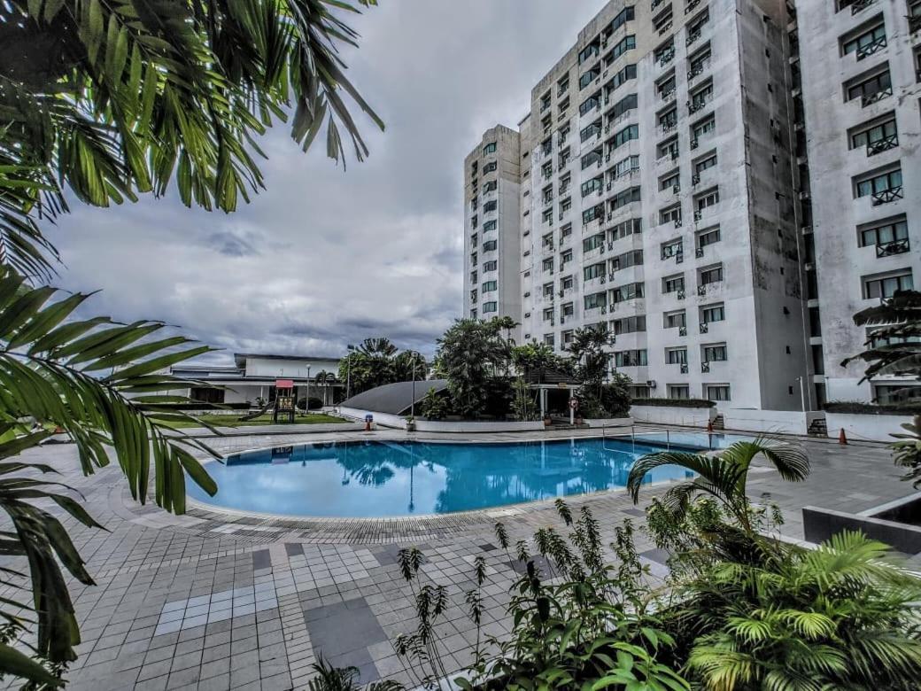 Likas Square - Kk Apartment Suite Κότα Κιναμπαλού Εξωτερικό φωτογραφία